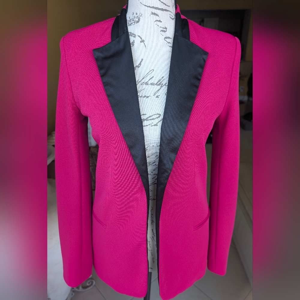 LZARAOVE Fuchsia & Black Tuxedo Blazer Size Small Satin Lapel Statement Piece